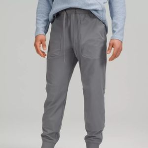 Lululemon ABC Jogger Shorter Length Warpstreme Asphalt Gray - Size L